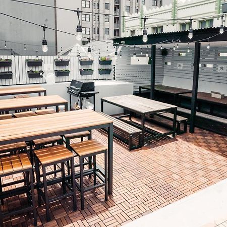 Mad Monkey Downtown Sidney Exterior foto